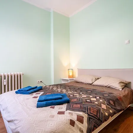 Apartman 2 Bedroom Urban Retreat