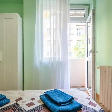 Apartment 2 Bedroom Urban Retreat Sofia