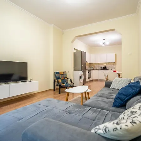 2 Bedroom Urban Retreat Sofia