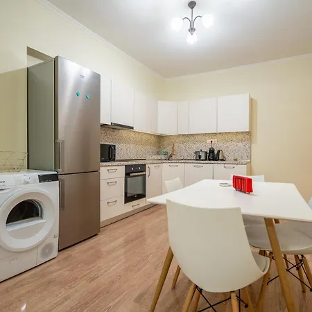 2 Bedroom Urban Retreat Appartamento Sofia