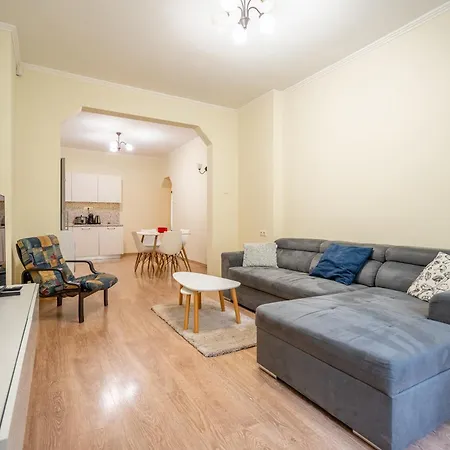 2 Bedroom Urban Retreat Sofia