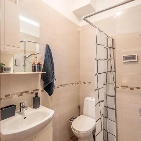 2 Bedroom Urban Retreat *