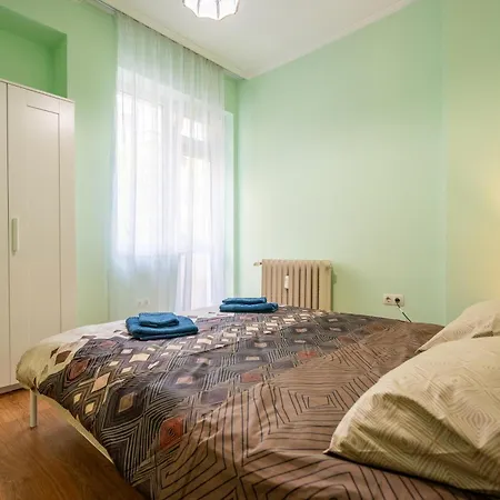 Apartament 2 Bedroom Urban Retreat *