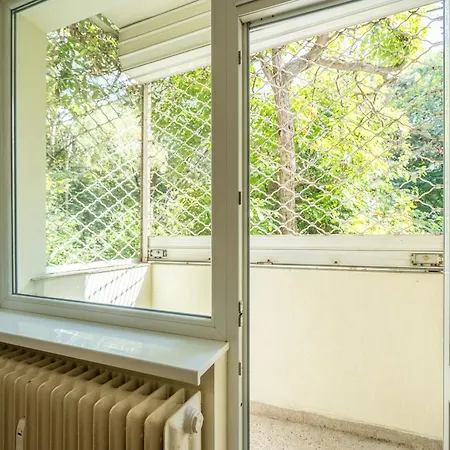 Daire 2 Bedroom Urban Retreat *